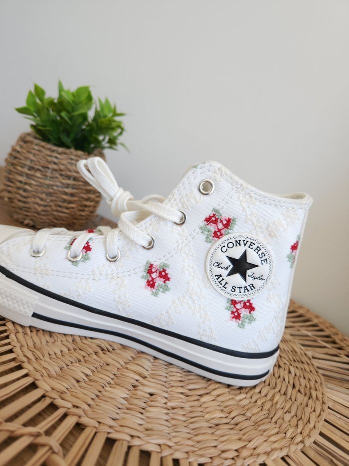 Baskets montantes à imprimé floral Converse Pointure 33 - photo numéro 5