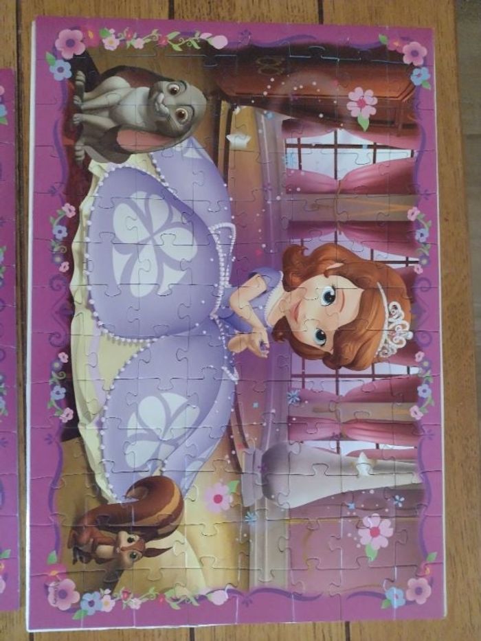 Lot 3 puzzles Sofia