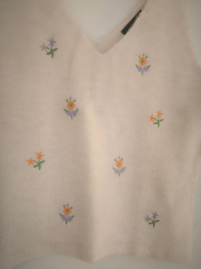 Pull sans mache beige avec fleurs - photo numéro 3