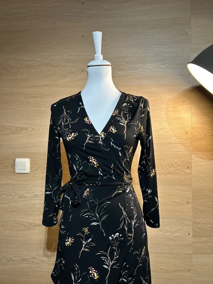 Robe mango cache cœur mi longue manche 3/4 XS parfait état - photo numéro 2