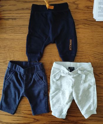 Lot de 3 pantalons jogging taille 1 mois