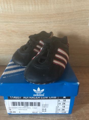 Basket adidas 18 unisexe.