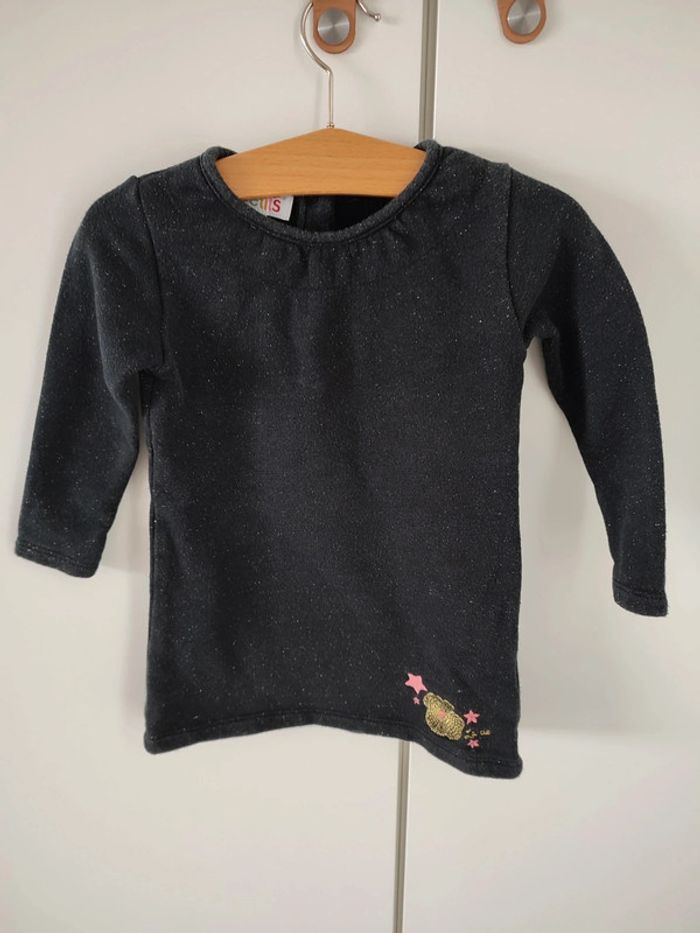 Robe noire pailletée 2 ans