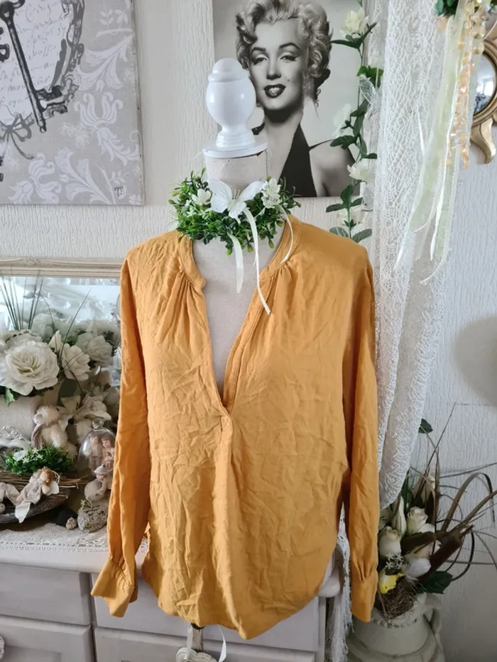 Blouse moutarde H & M Taille 46 - photo numéro 2