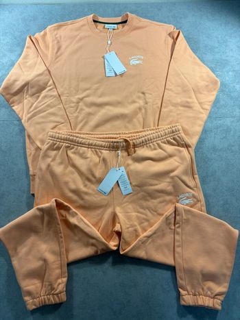 Ensemble Lacoste Corail/Abricot Taille XXL Neuf avec étiquette