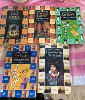 Lot 5 livres édition Librio