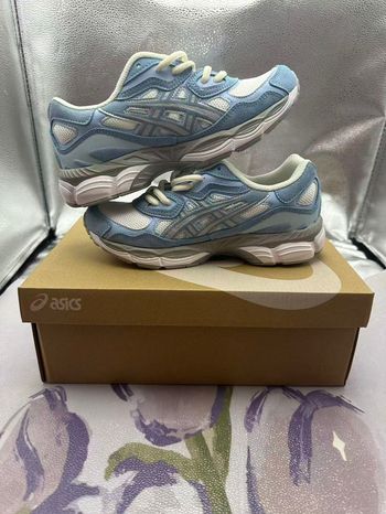 Baskets ASICS GEL-NYC bleues --- Taille 36