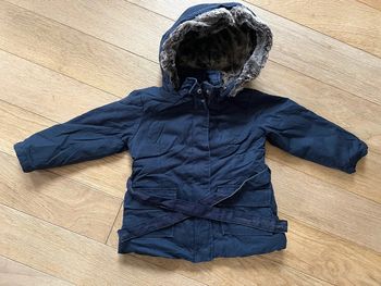 Manteau chaud fille bleu marine 3 ans très bon état