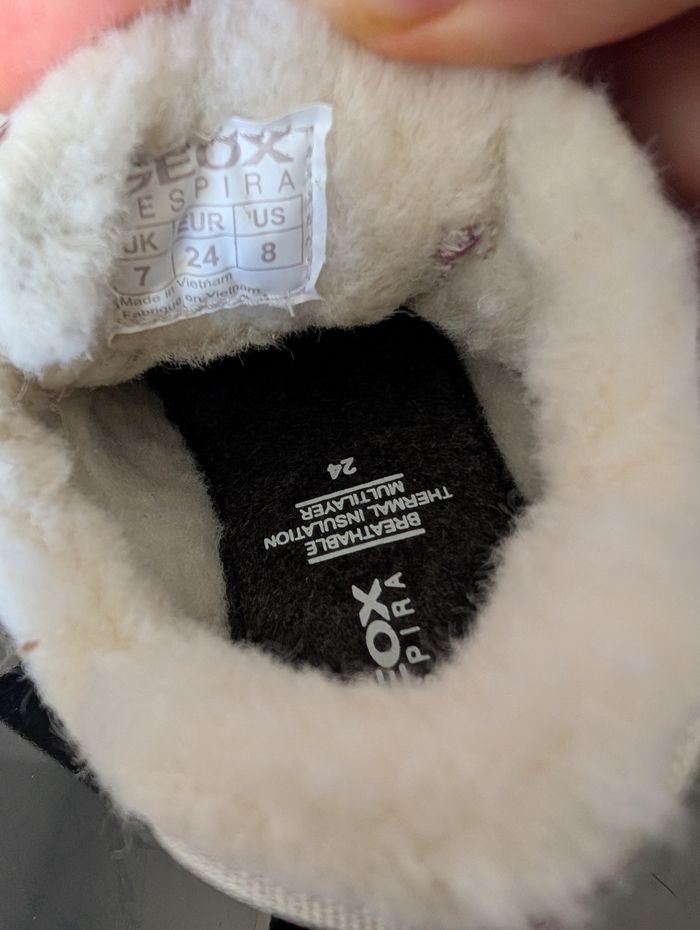 Chaussures fille. Taille 24. Chaudes, conseillé par les podologues. Neuf. Geox - photo numéro 7