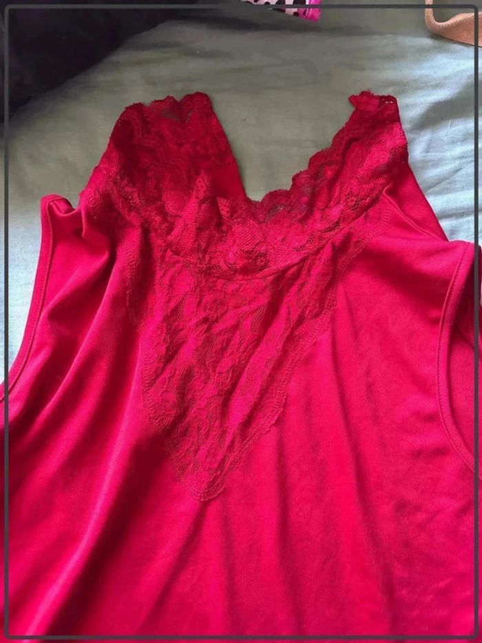 Jolie top femme taille 46/48 marque blanche porte - photo numéro 2
