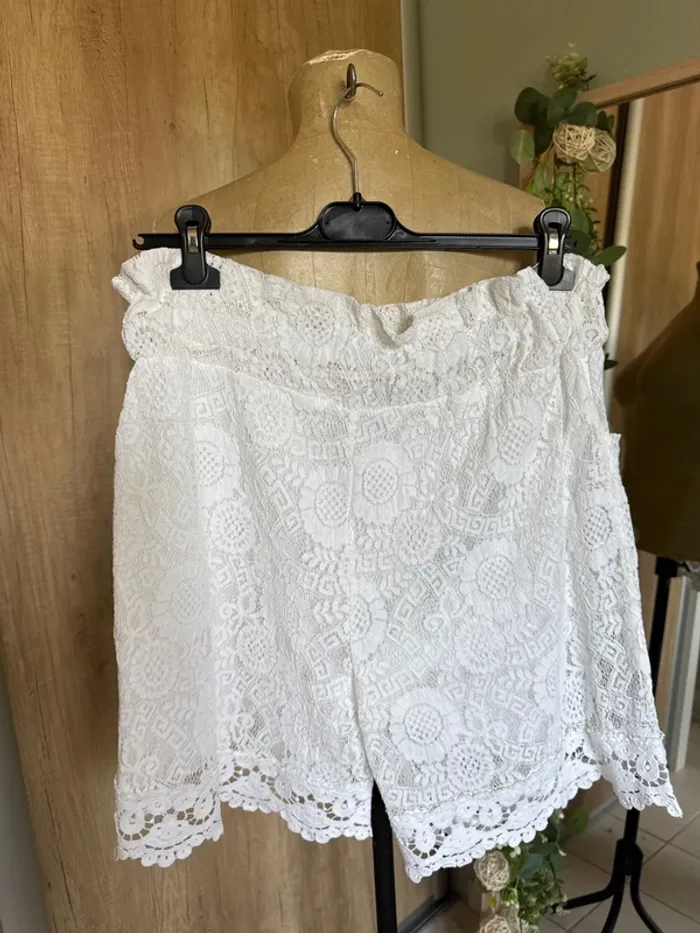 Magnifique short doublé dentelle et étoile argentée femme - photo numéro 3