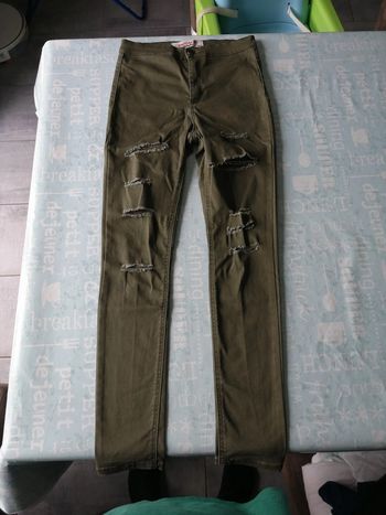 Jegging troué taille 34