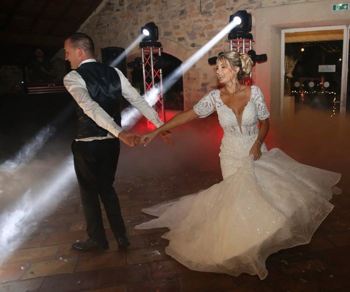 Robe de mariée sirène / princesse évasé en bas - photo numéro 4