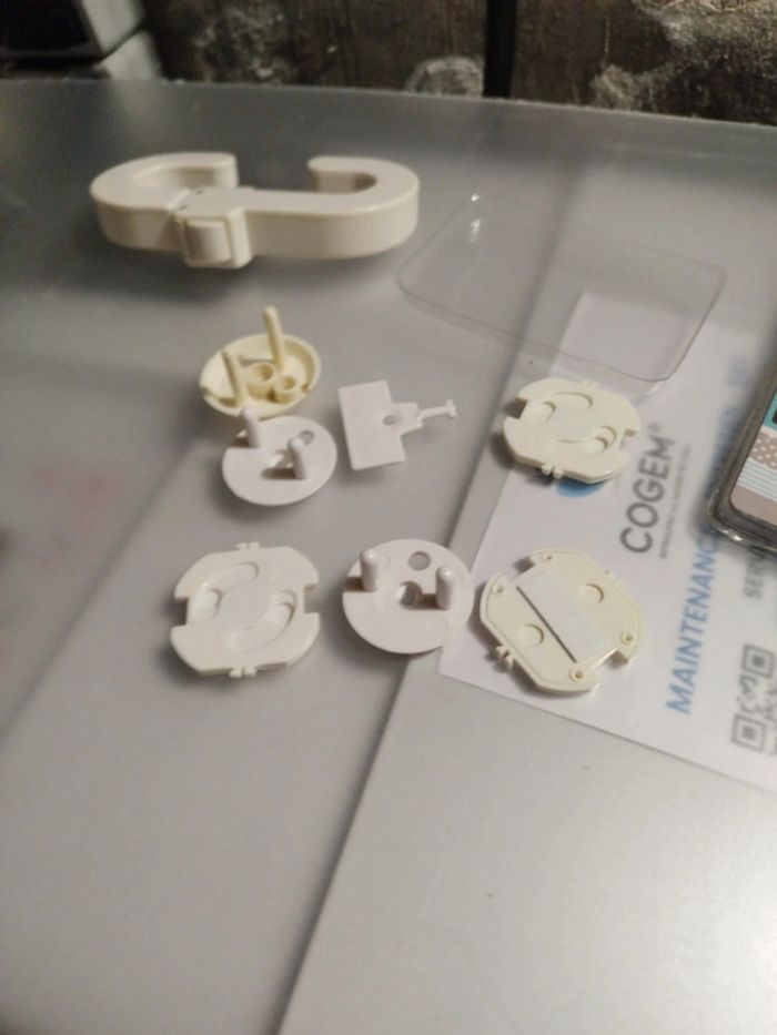 Cache prise - photo numéro 3