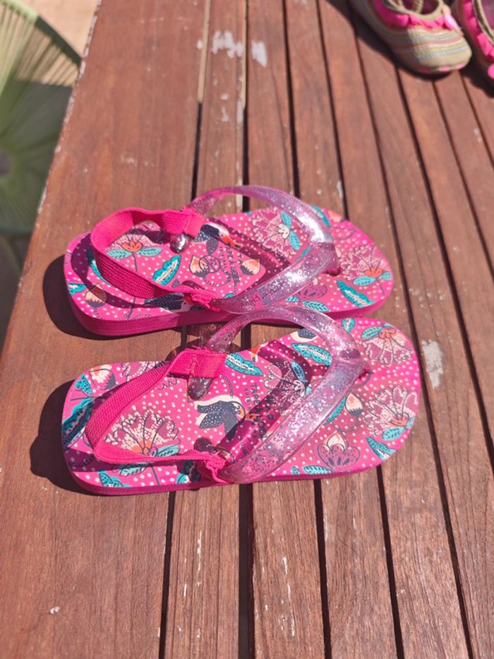 Jolies tongs à paillettes avec élastique TAO taille 22/23 - photo numéro 2