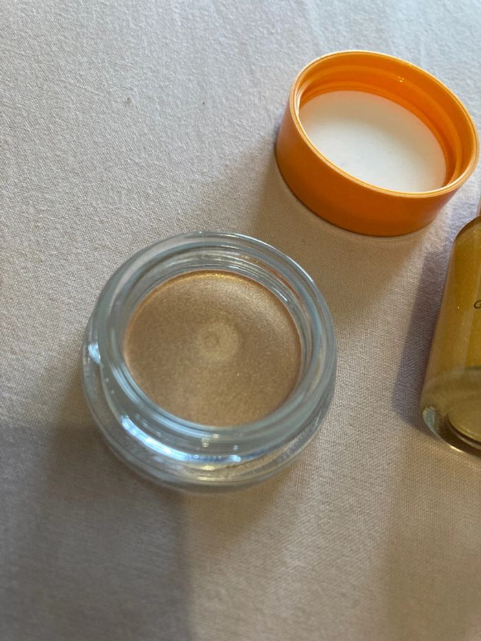 Ensemble highlighter poudre et liquide - photo numéro 3