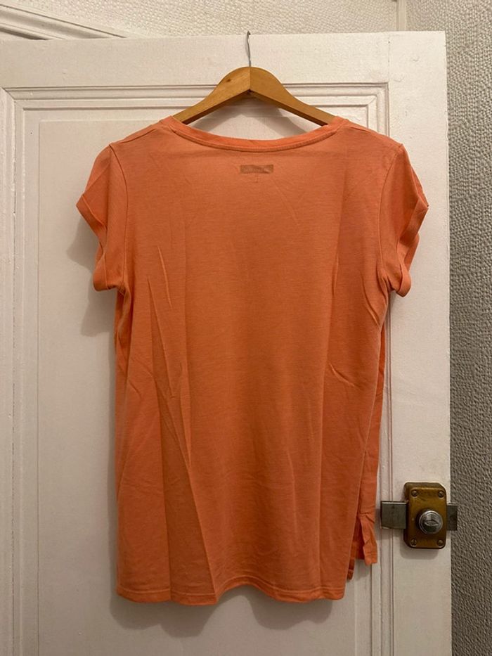 T shirt col v orange L in extenso - photo numéro 2