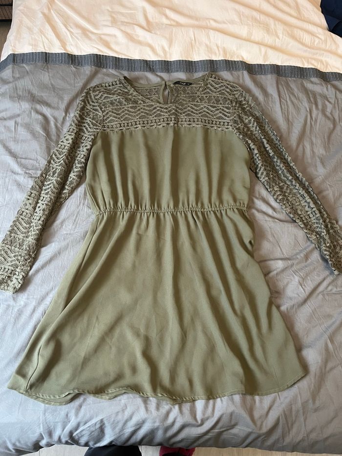 Robe verte taille 44 - photo numéro 1