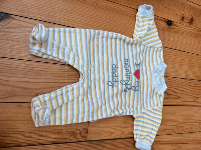 Lot 4 pyjamas 1 mois - photo numéro 3