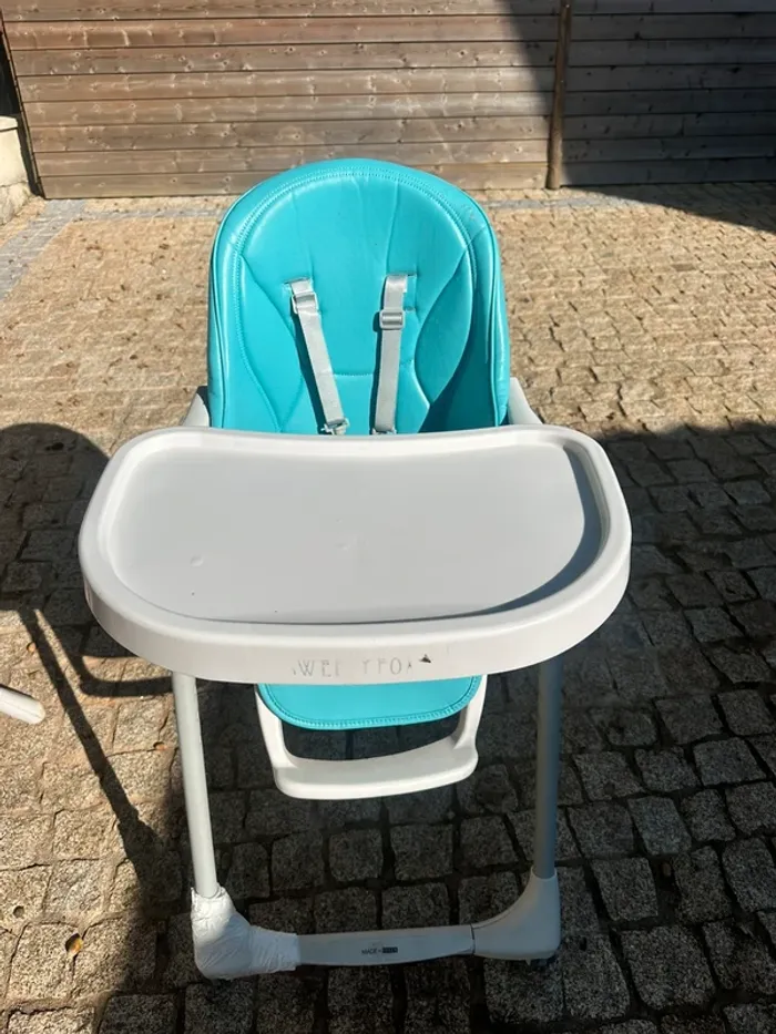 Chaise haute