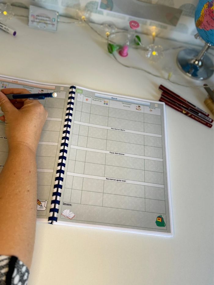 Cahier journal 1 jour = 1 page Organisation Enseignant - photo numéro 15