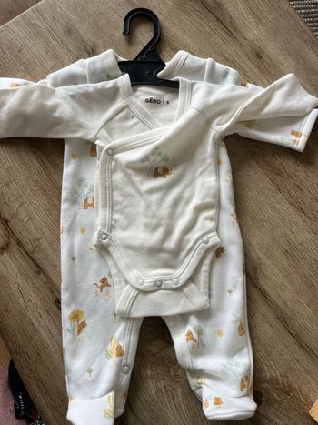 Pyjama et body0 mois 