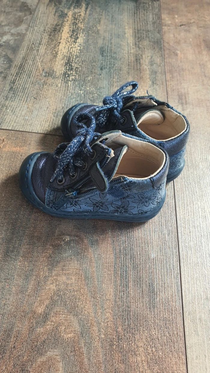 Très belle paire de chaussures bopy taille 18 en très bon état - photo numéro 6