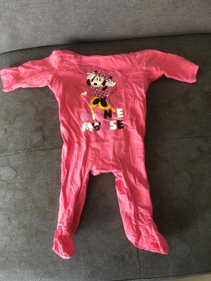 Pyjama rose Minnie 3 mois TB état