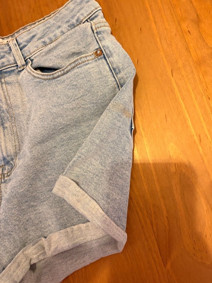 Short Taille 42 - photo numéro 2