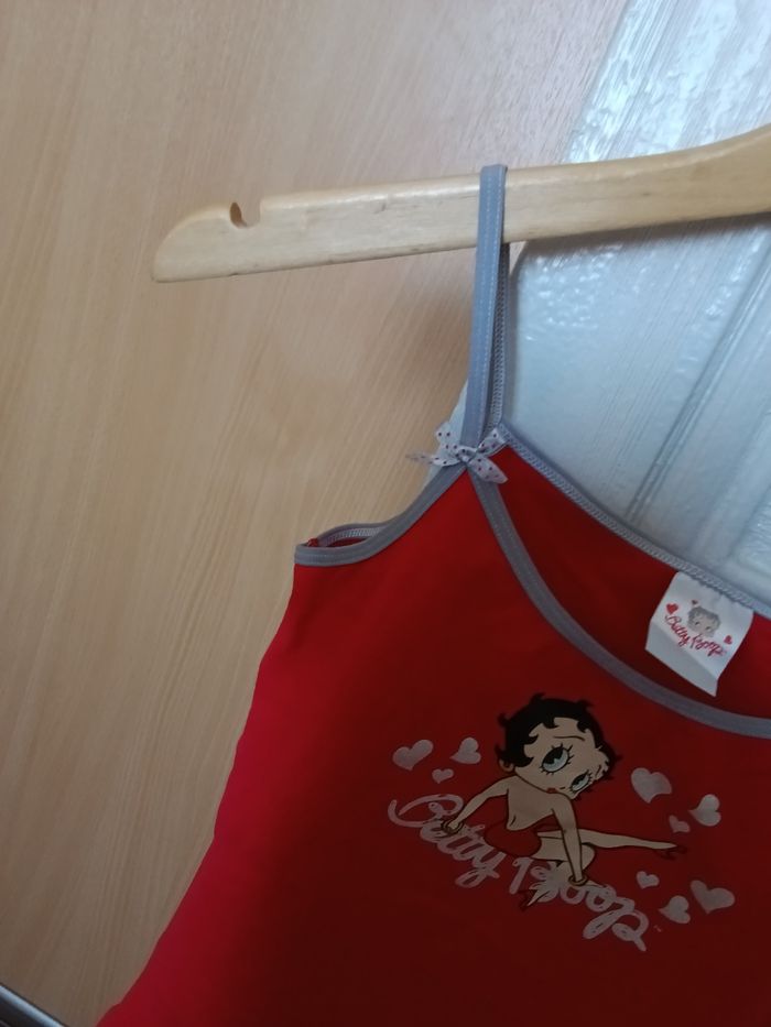 Débardeur Betty boop rouge et multicolore - photo numéro 2