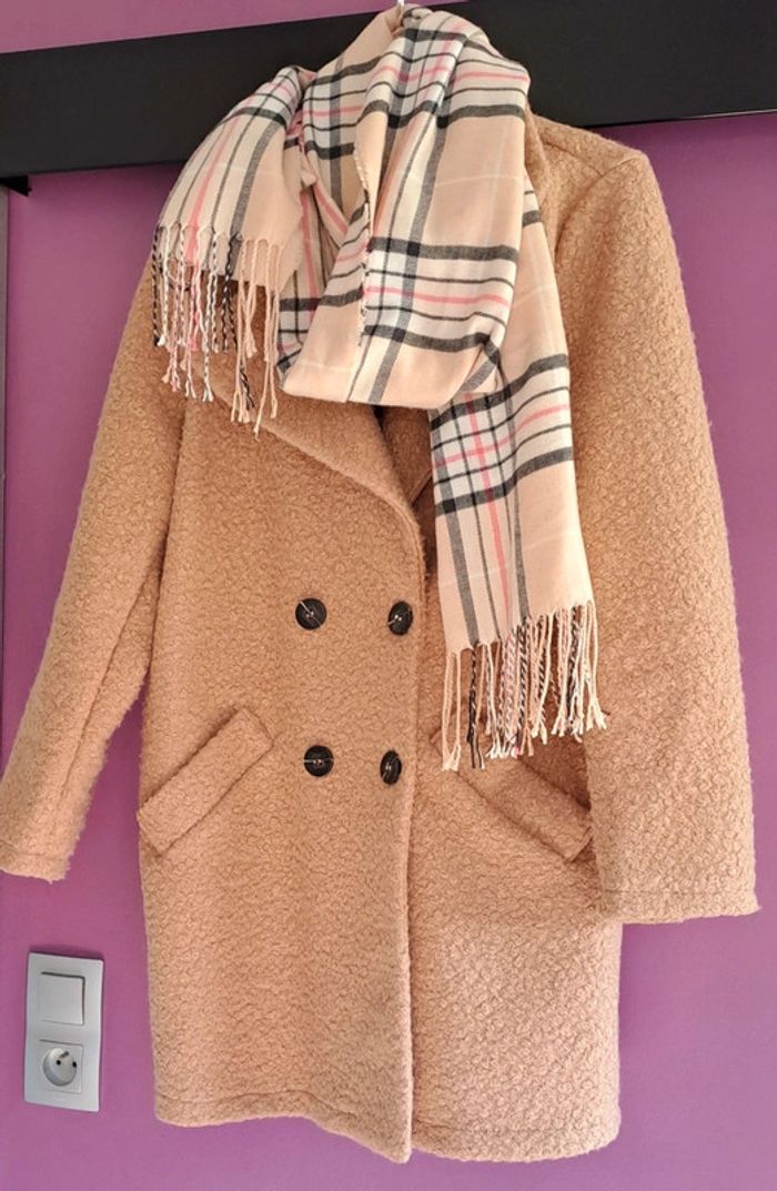 Manteau neuf taille 40 ou 42