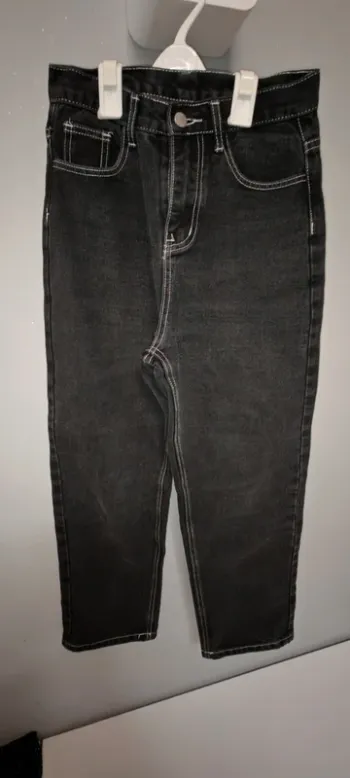 Jean noir délavé femme coupe large surpiqûres blanches