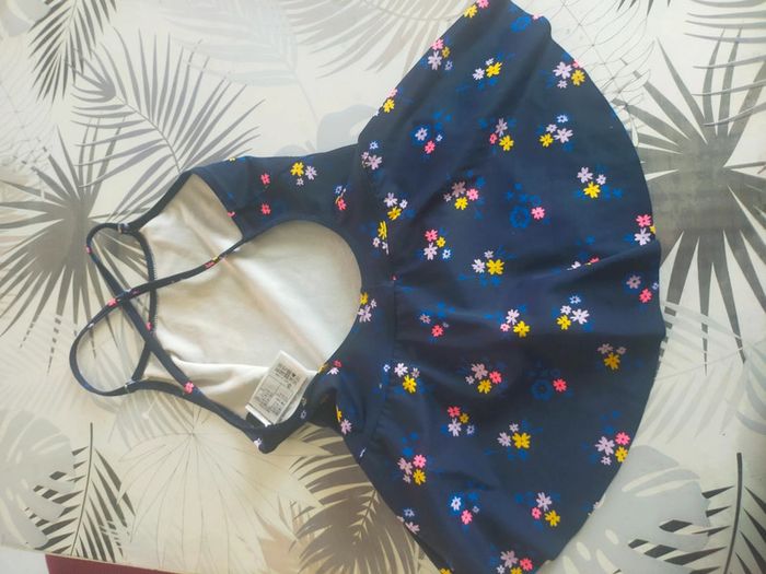 Maillot de bain 1 pièces neuf fille T 10/11 ans decathlon - photo numéro 5