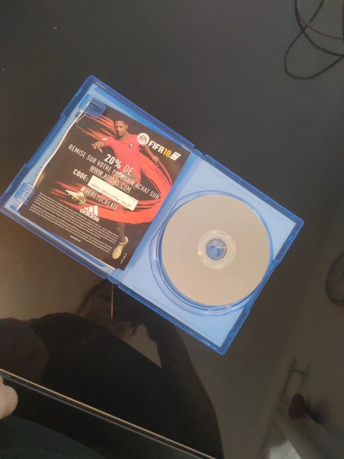 FIFA 2018 Playstation 4 PS4 - photo numéro 2