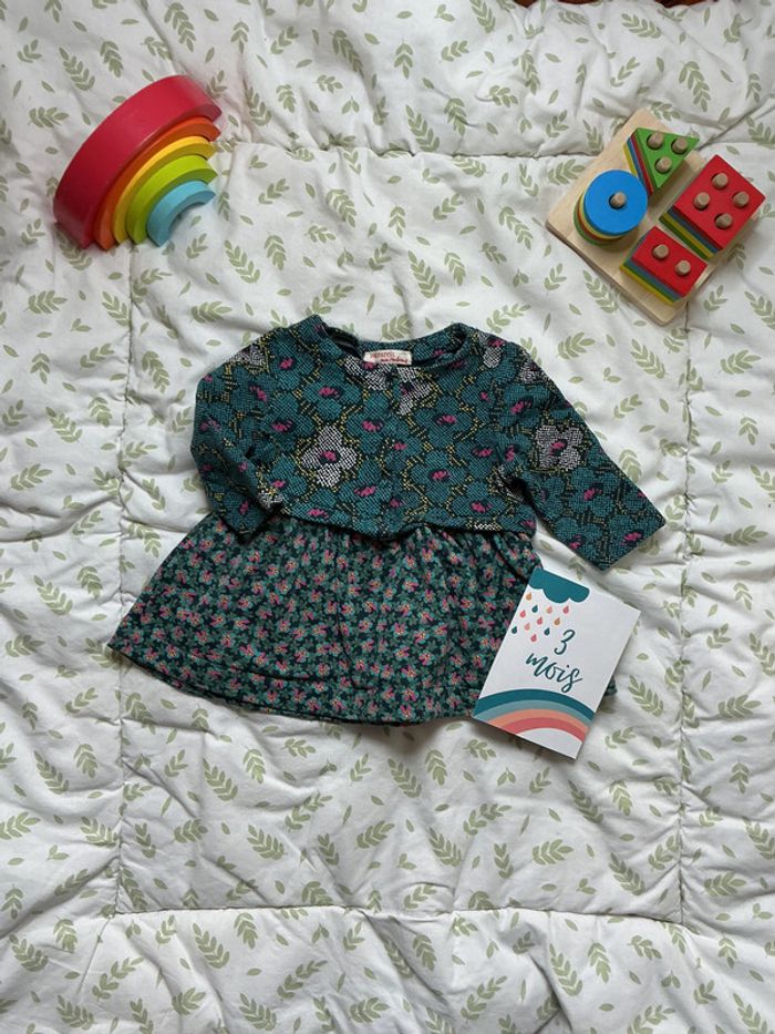 robe manches longues vert motifs fleurs rose 3 mois du pareil au même