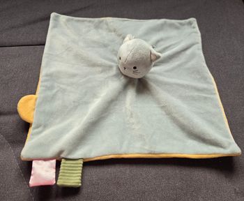 Doudou chat carré plat bleu et jaune - Guldvavare- Ikea