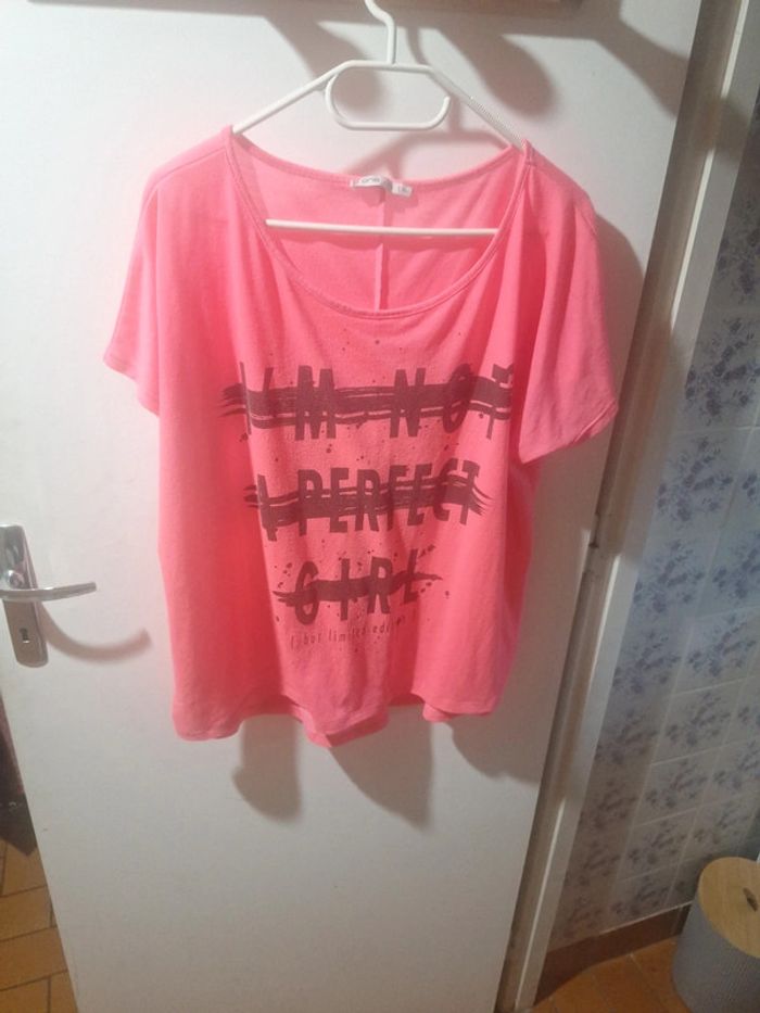 #Tee-shirt rose