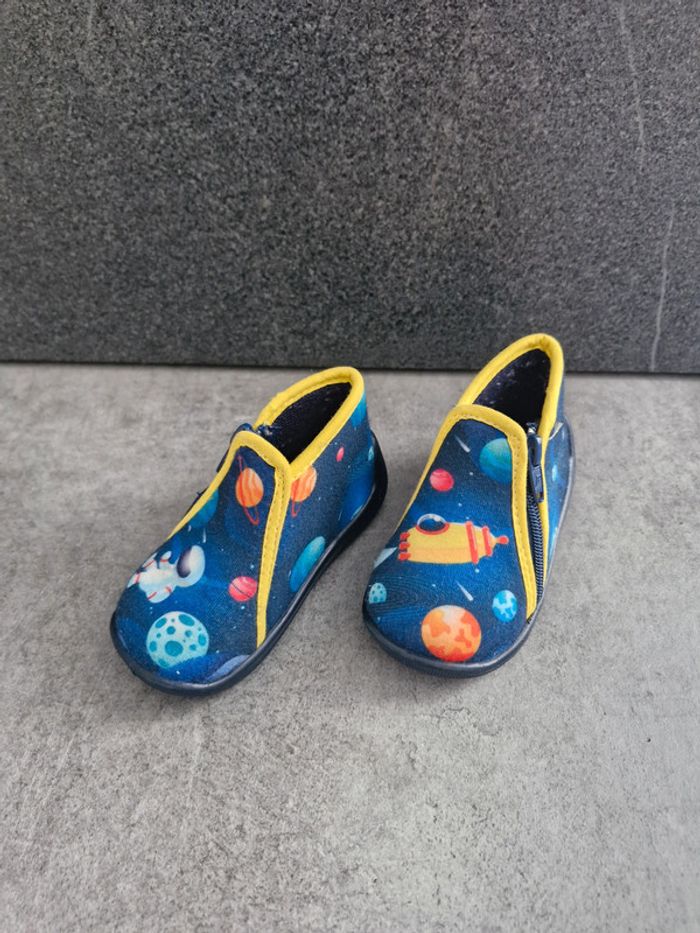 Chausson garçon 19 Tissaia bleu marine motif Espace, planètes, fusée, astronaute - photo numéro 6