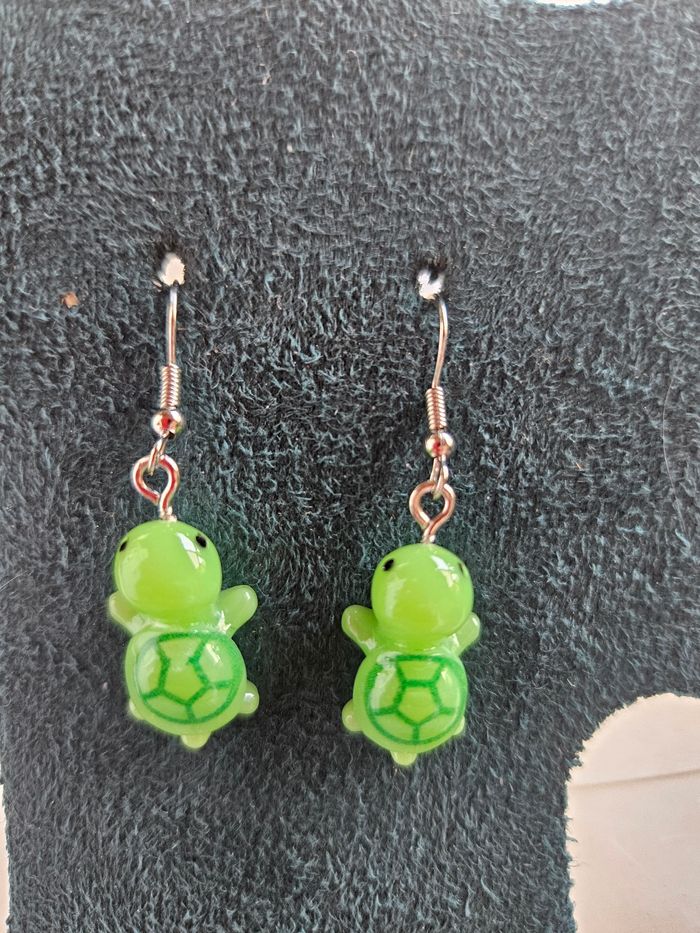 Boucle d'oreille 44