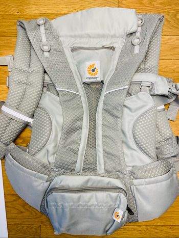 Porte bébé physiologique Ergobaby Omni Breeze Neuf