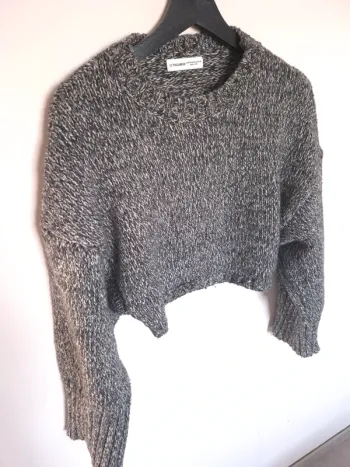 pull crop top Pull&Bear taille Xs