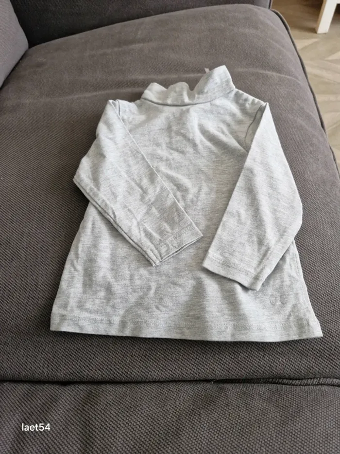 Sous-pull bébé