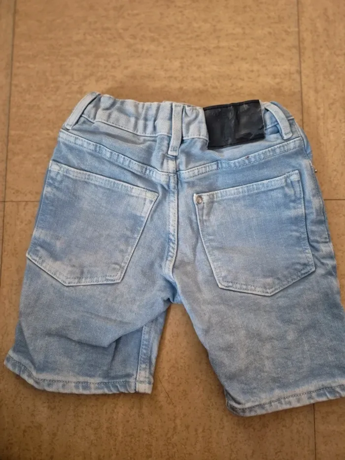 Short enfant H&M 3-4 ans - photo numéro 4