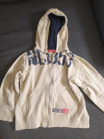 Gilet à capuche 6ans