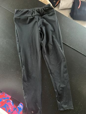 Legging de gym noir décathlon 7/8ans
