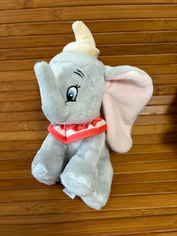 Doudou éléphant Dumbo gris Disney nicotoy neuf