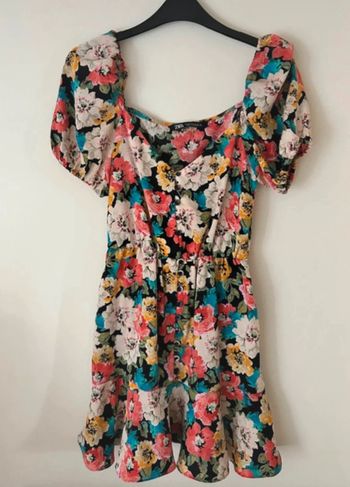 Robe fleurie, blanche, bleue et rose, Zara