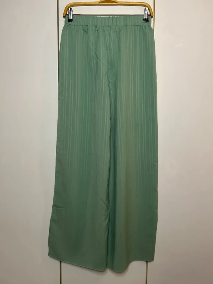 Pantalon à jambes larges vert Shein - Taille 38/M - photo numéro 3