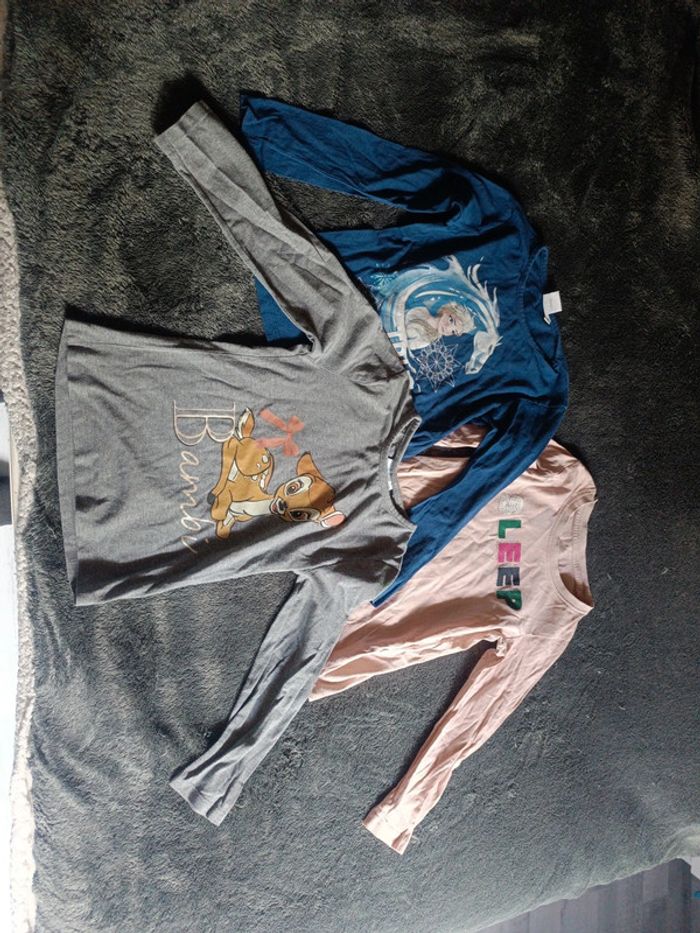 Lot 3 hauts de pyjama(fin) T6 ans en bon état