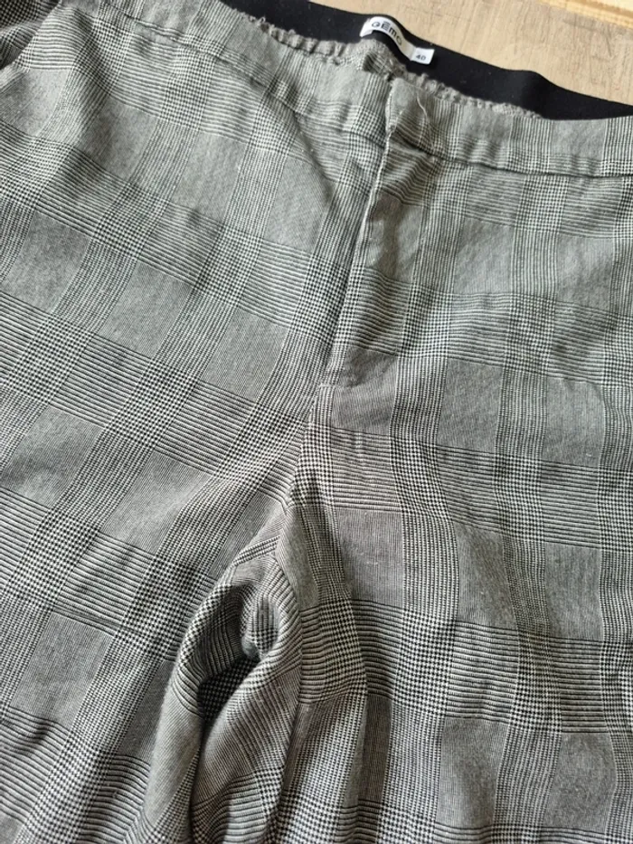 Pantalon gris - photo numéro 2